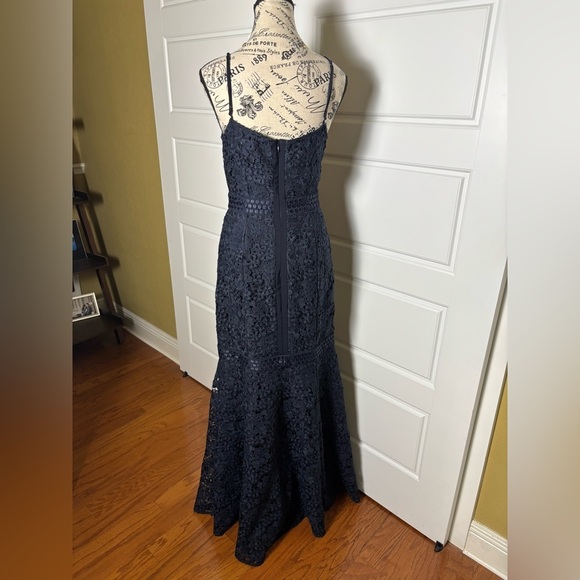 KEEPSAKE the Label Revolve Utopia Lace Gown In Midnight Navy Blue - Picture 9 of 9